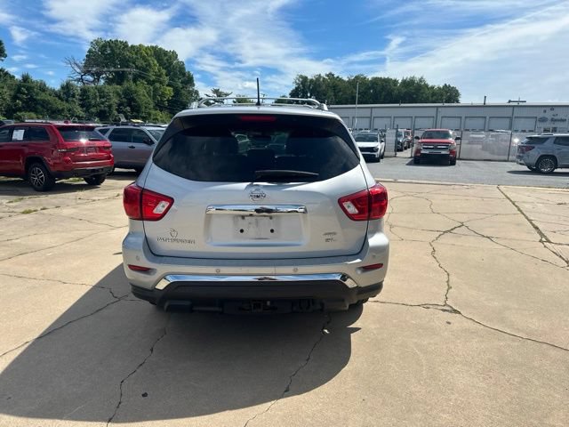 Used 2018 Nissan Pathfinder SL w/ SL Premium Package AWD/4WD image 6