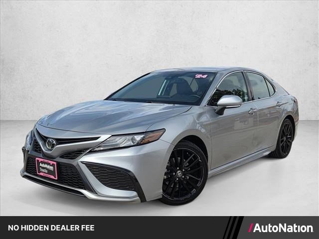 Used 2024 Toyota Camry XSE FWD image 1
