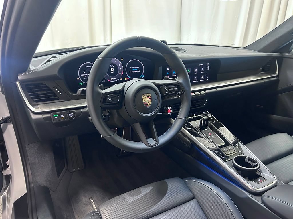 Certified 2025 Porsche 911 Carrera RWD image 4