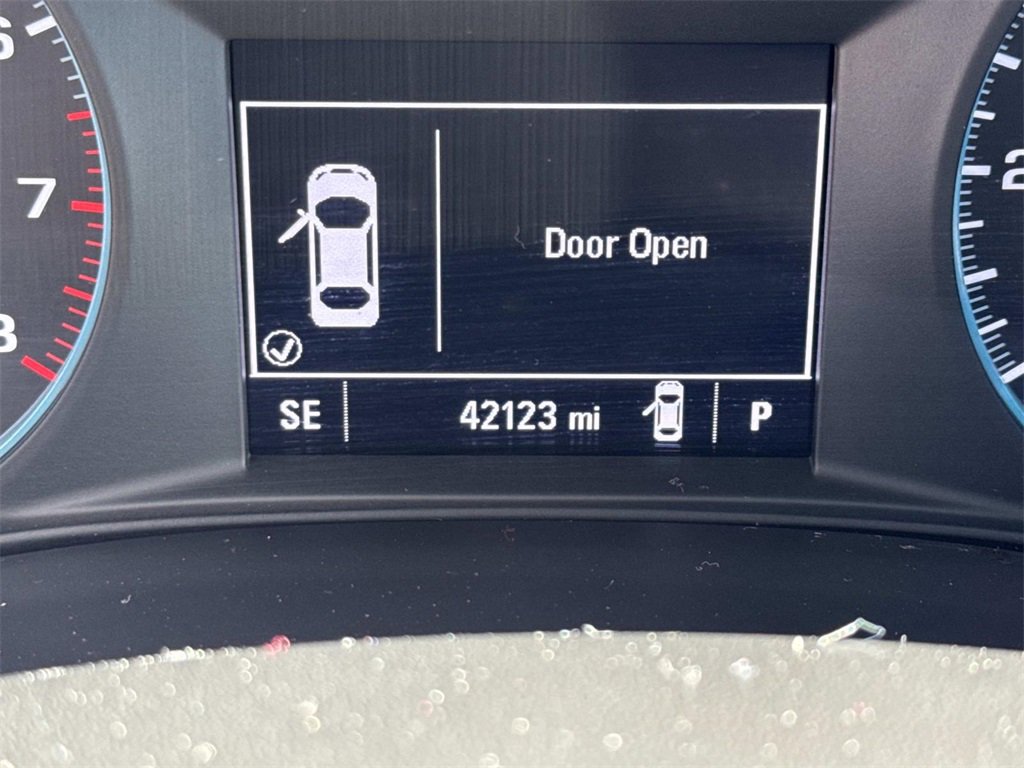 Used 2022 Chevrolet Malibu LT image 28