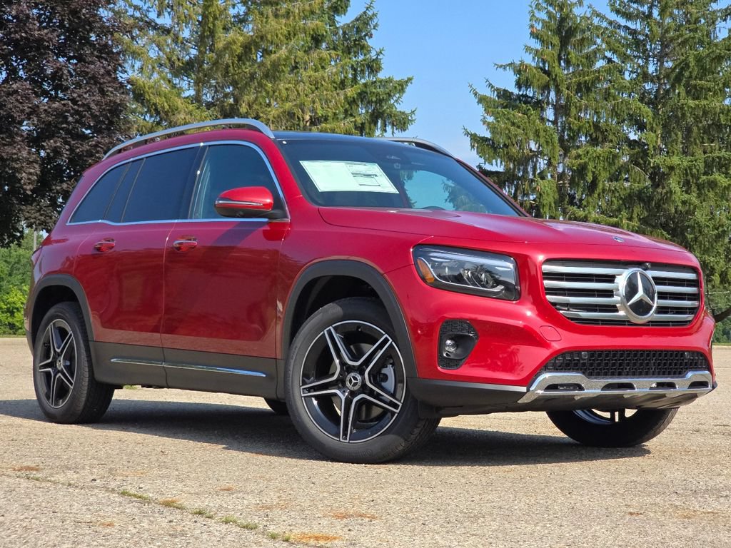 New 2026 Mercedes-Benz GLB 250 4MATIC image 2