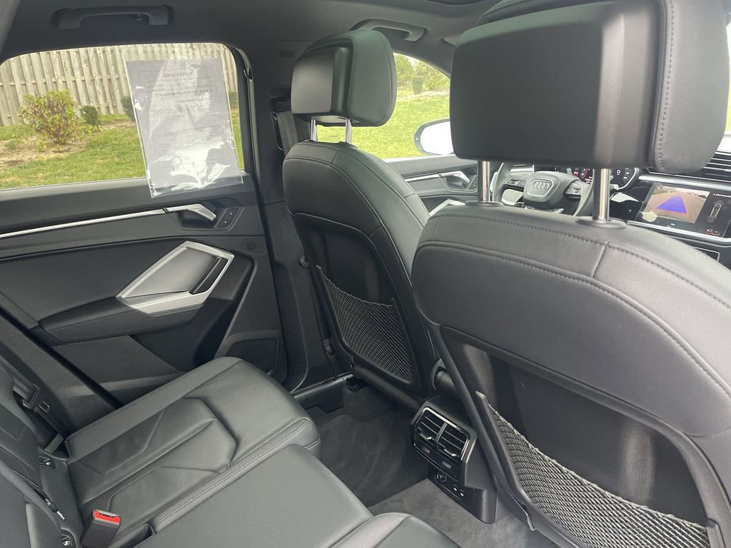 Used 2025 Audi Q3 2.0T Premium image 37