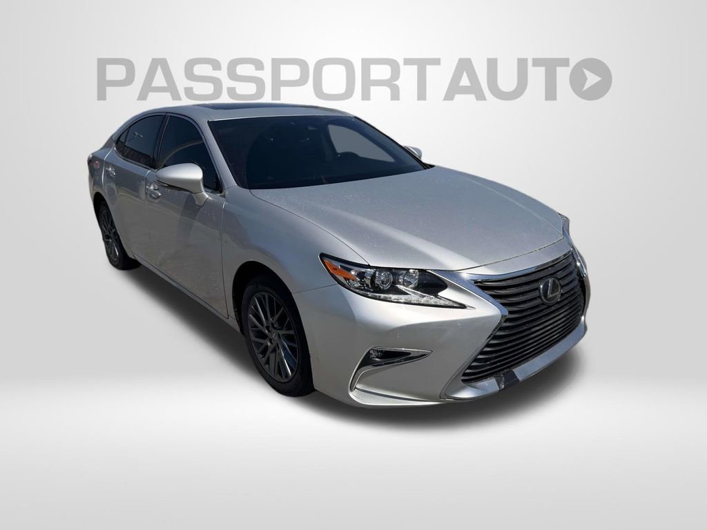 Used 2018 Lexus ES 350 w/ Navigation System Package FWD image 3