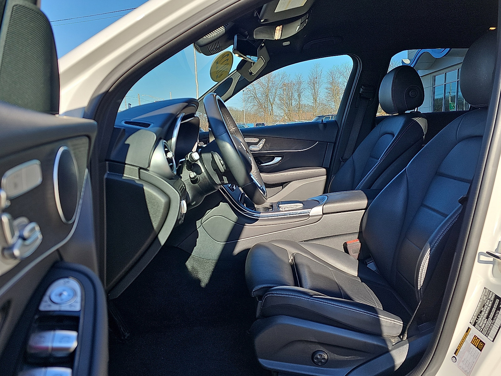 Used 2022 Mercedes-Benz GLC 300 4MATIC image 14