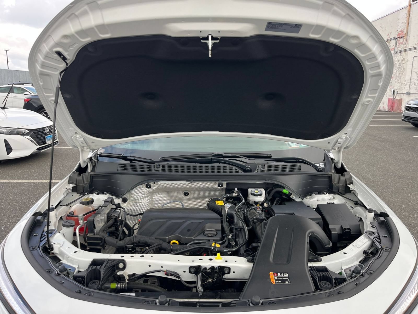 Used 2025 Buick Envista Sport Touring FWD image 31