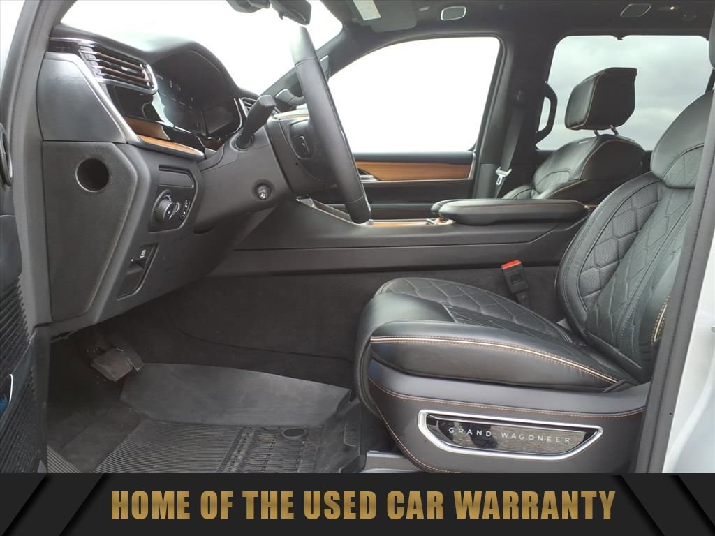 Used 2025 Jeep Grand Wagoneer Series III w/ HD Trailer Tow Package image 15