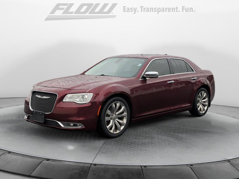 Used 2017 Chrysler 300 C RWD image 4