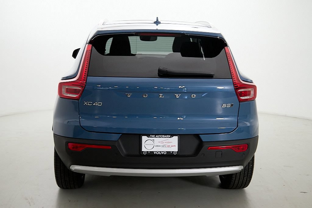 Certified 2025 Volvo XC40 B5 Ultra AWD/4WD image 8