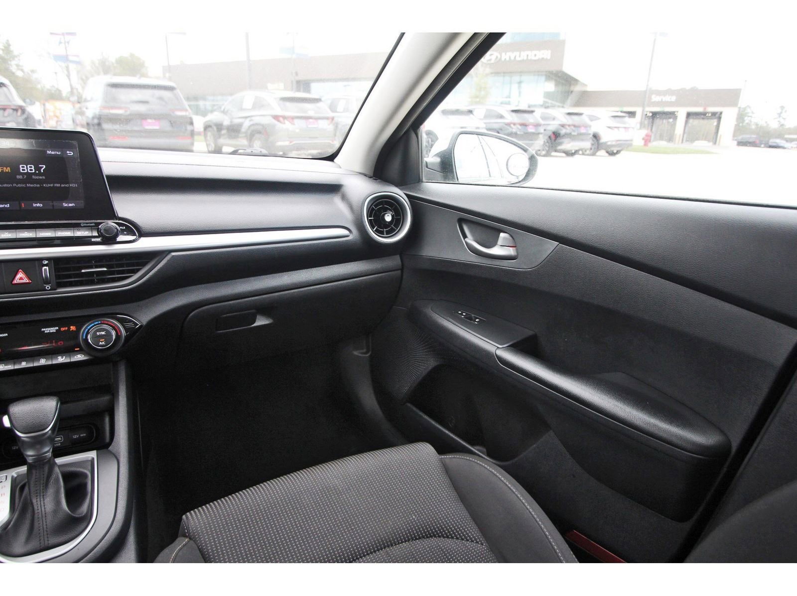 Used 2019 Kia Forte LXS image 13