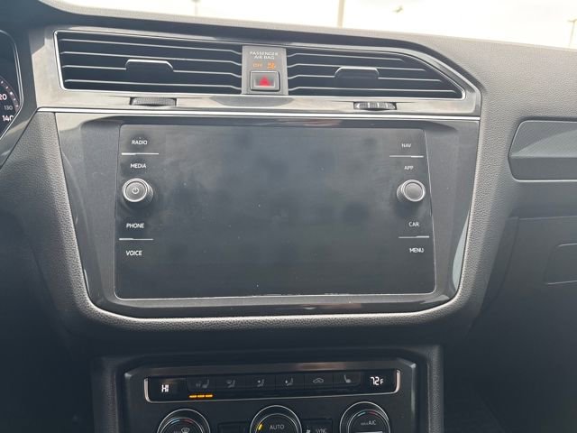Used 2018 Volkswagen Tiguan SEL Premium image 19