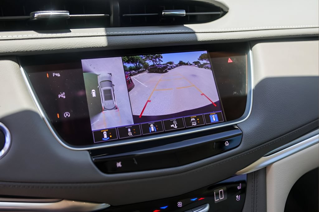 Certified 2026 Cadillac XT5 Premium Luxury w/ Driver Assist Package FWD image 17
