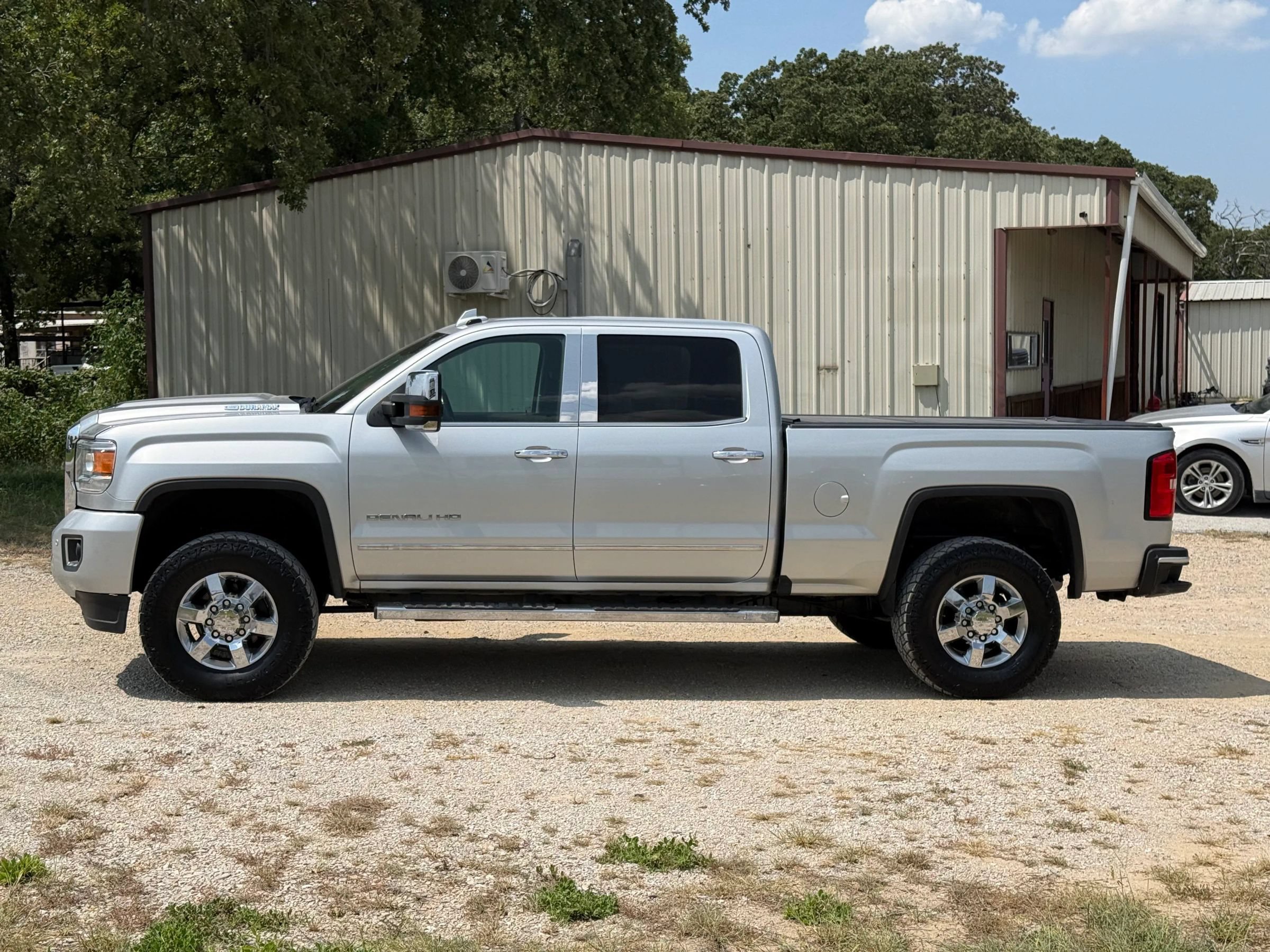 Used 2019 GMC Sierra 3500 Denali w/ Duramax Plus Package AWD/4WD image 6
