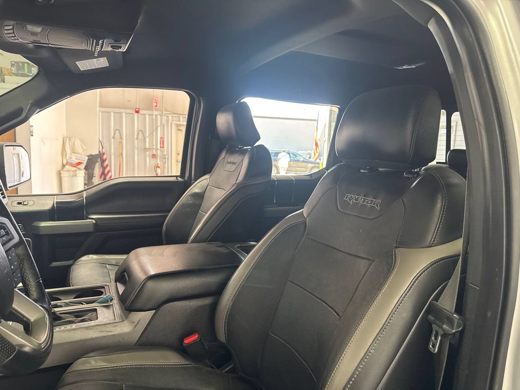 Used 2017 Ford F150 Raptor w/ Equipment Group 802A Luxury AWD/4WD image 11