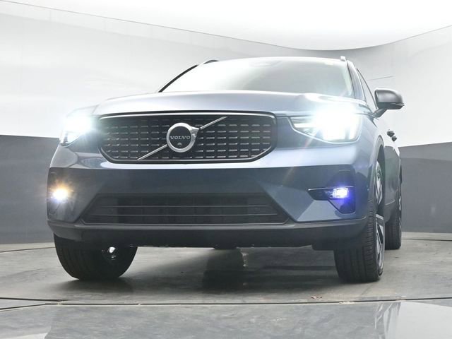 New 2026 Volvo XC40 B5 Plus w/ Climate Package AWD/4WD image 40