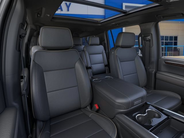 New 2026 Chevrolet Suburban Premier AWD/4WD image 18