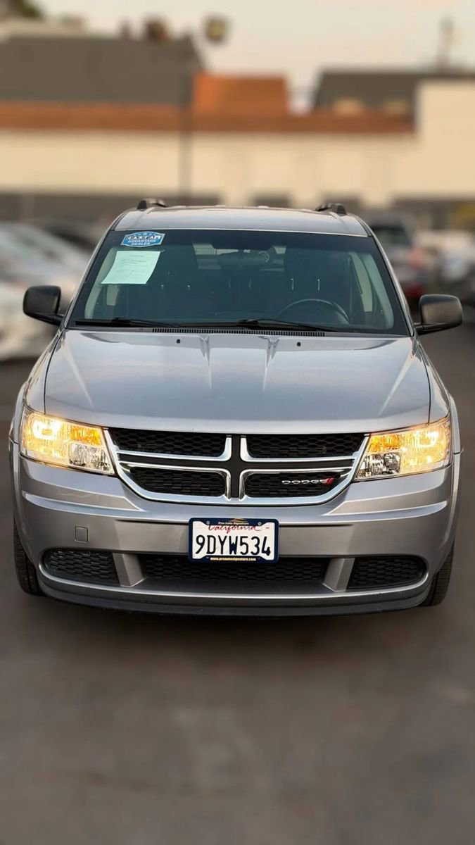 Used 2018 Dodge Journey SE w/ Popular Equipment Group FWD image 3