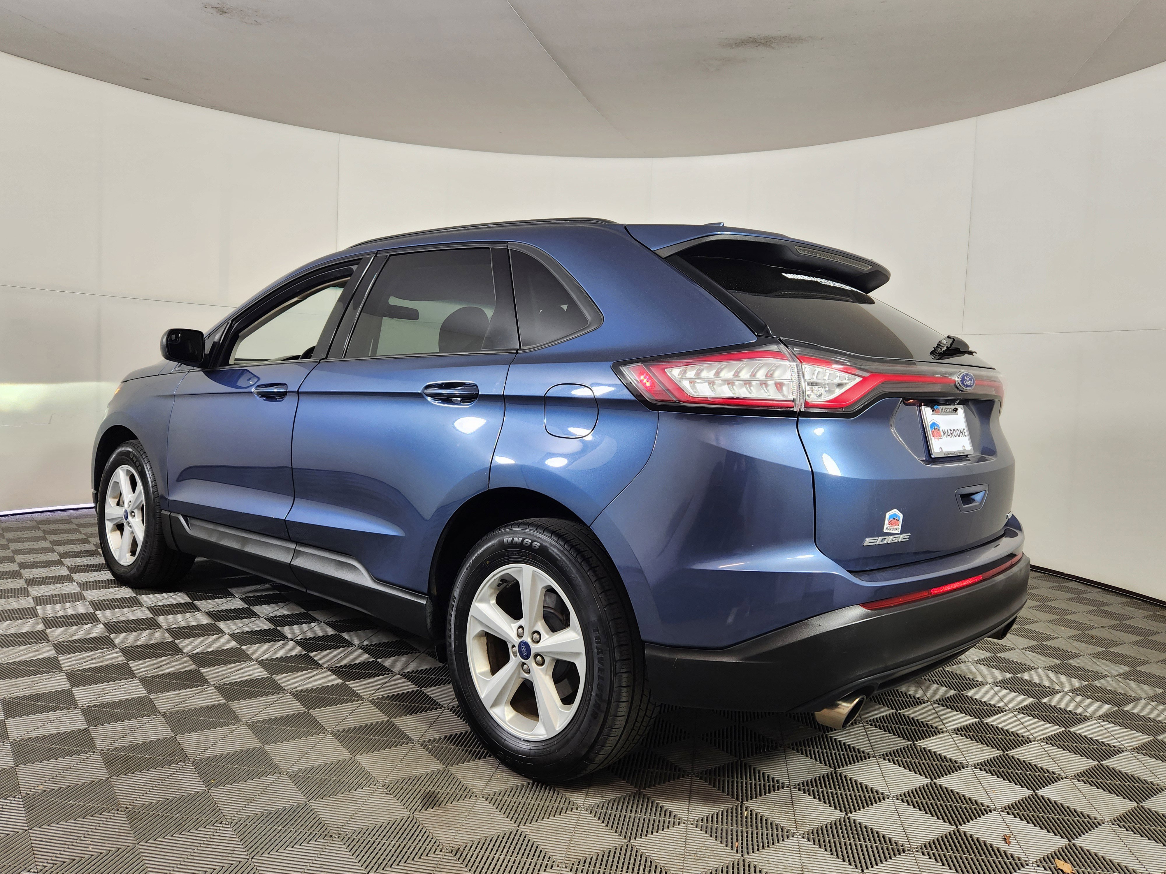 Used 2018 Ford Edge SE AWD/4WD image 5