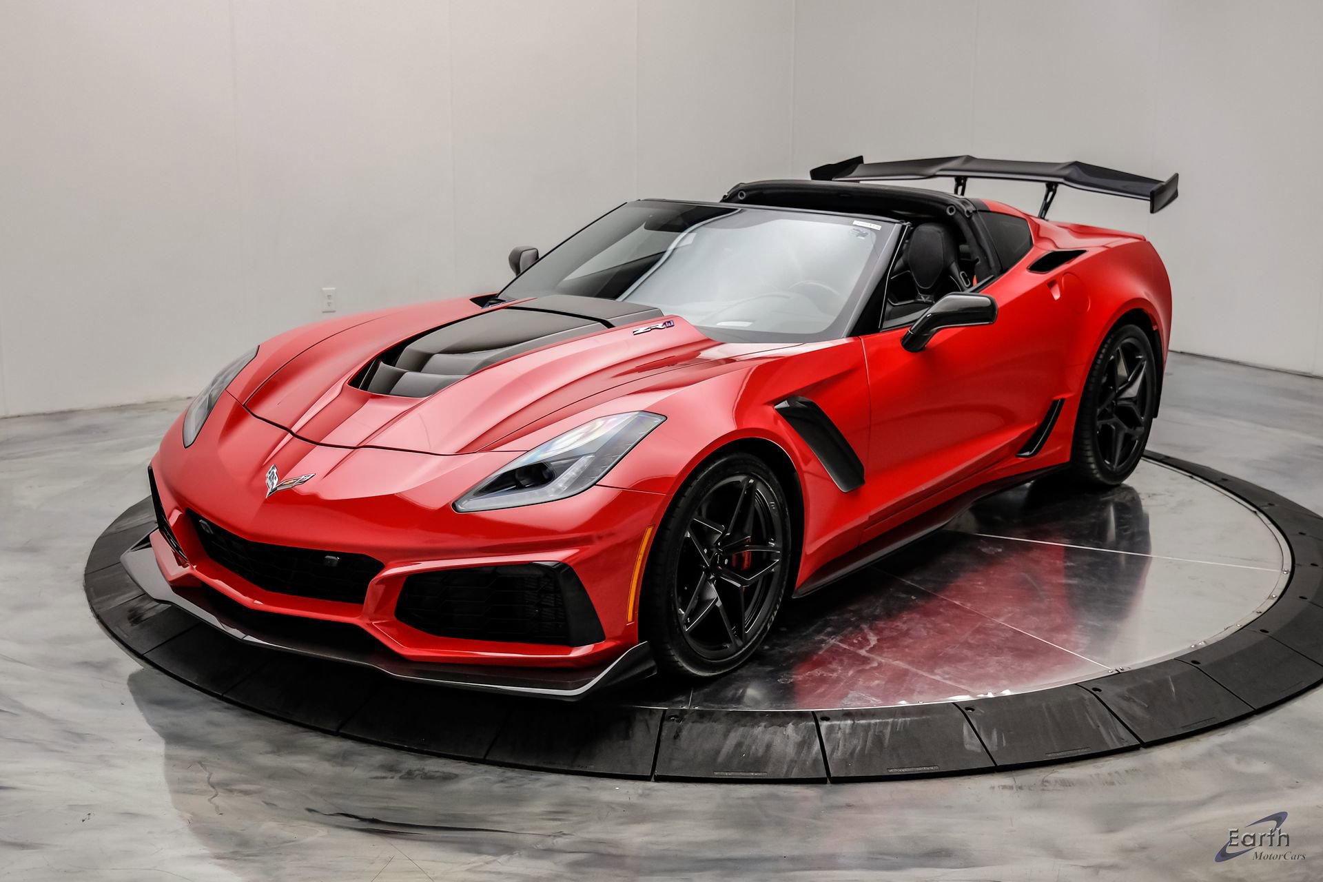 Used 2019 Chevrolet Corvette ZR1 RWD image 7