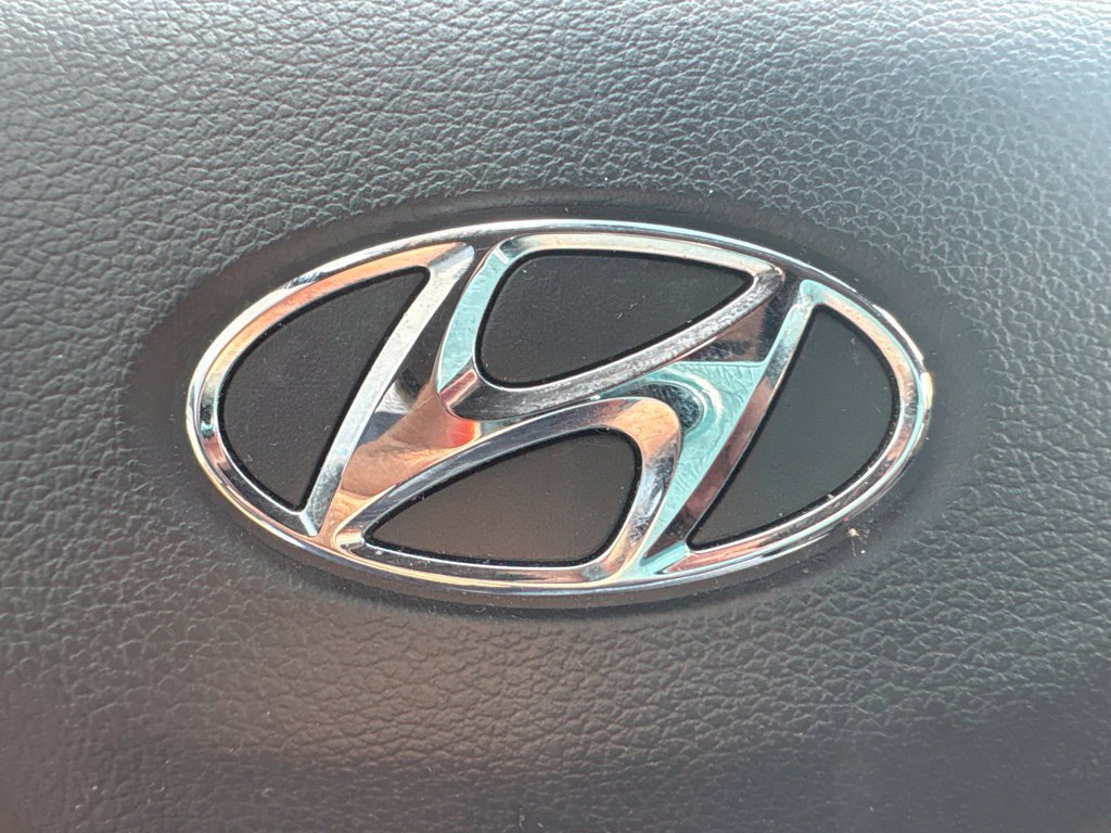 Used 2020 Hyundai Elantra SEL FWD image 30