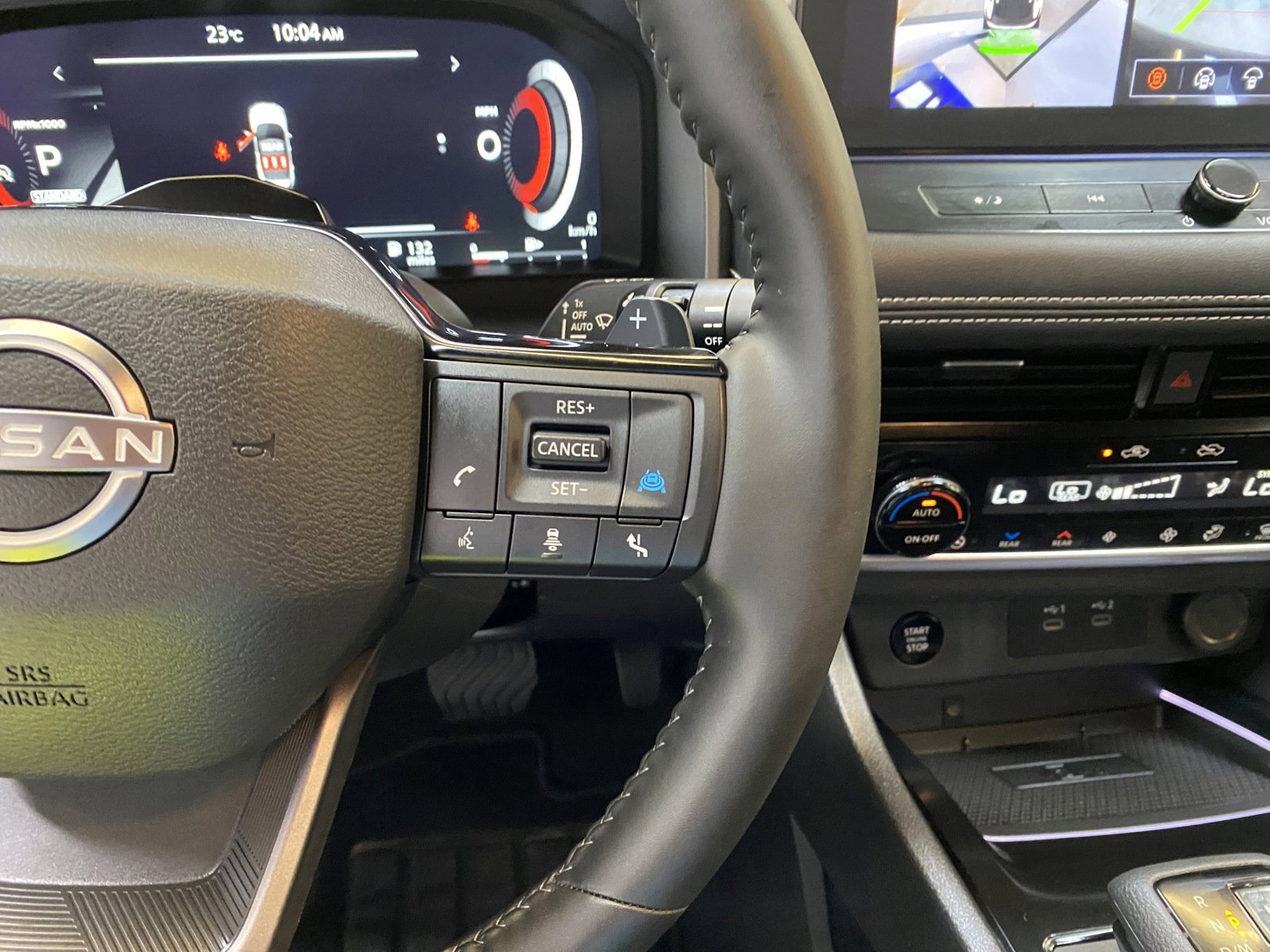 Used 2025 Nissan Rogue SL w/ Tech Package image 33