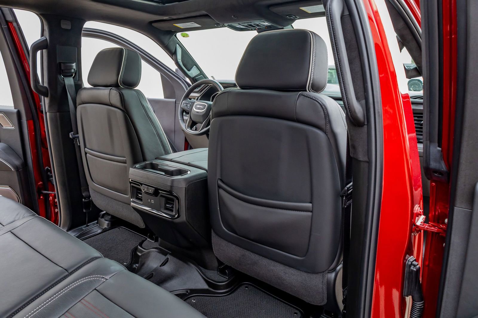 Used 2025 GMC Sierra 2500 AT4X image 31