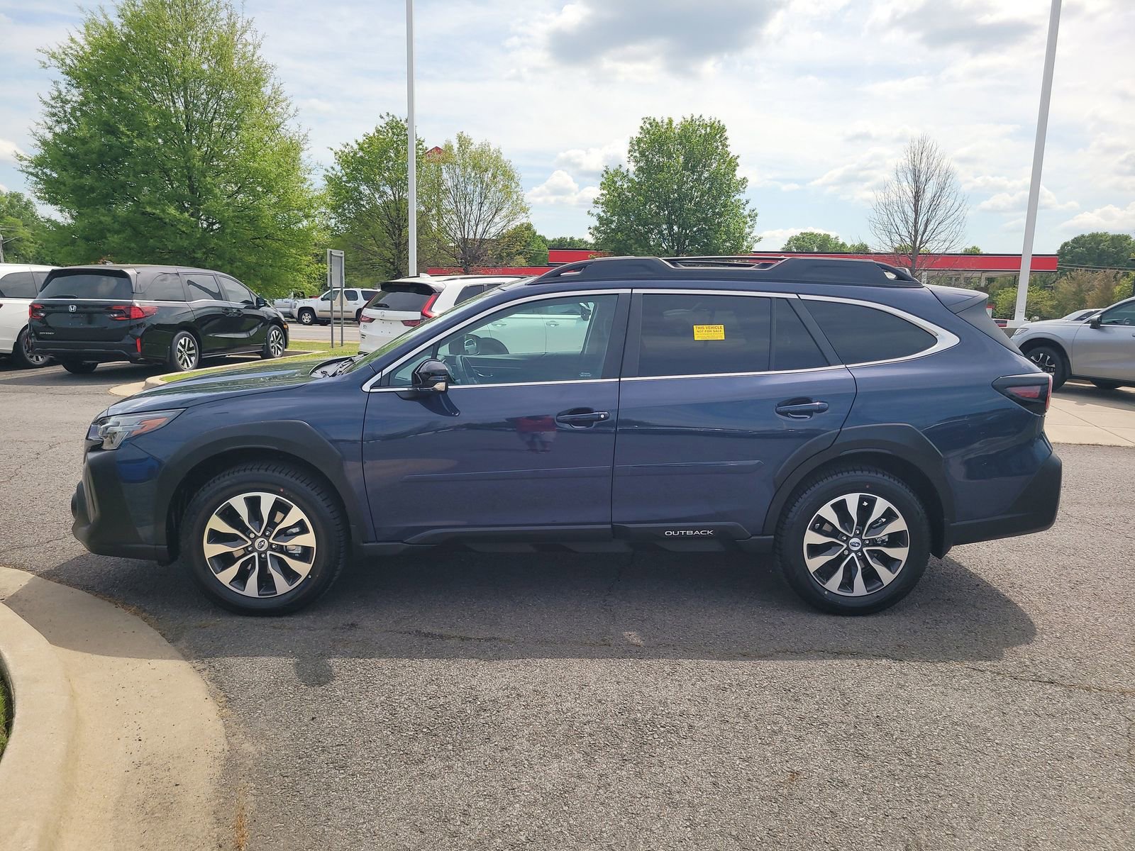 Used 2024 Subaru Outback Limited AWD/4WD image 6