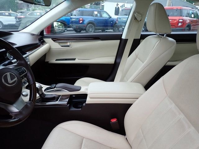 Used 2017 Lexus ES 350 w/ Luxury Package FWD image 16