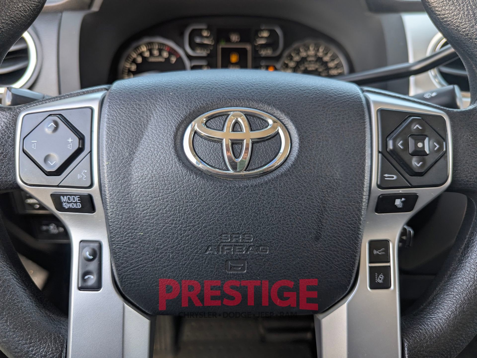 Used 2018 Toyota Tundra SR5 AWD/4WD image 17
