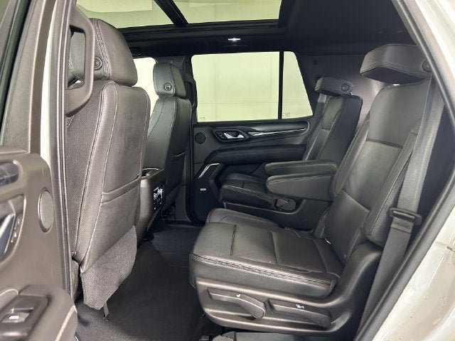 Used 2021 GMC Yukon Denali w/ Denali Premium Package AWD/4WD image 24