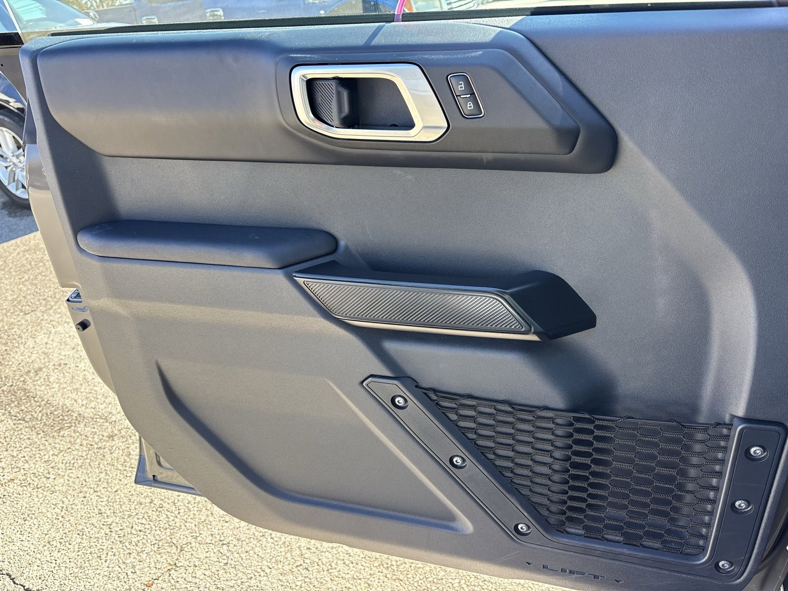 Used 2025 Ford Bronco Outer Banks image 10