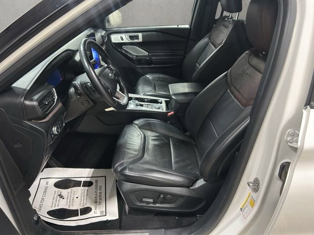 Used 2021 Ford Explorer Platinum w/ Premium Technology Package image 15