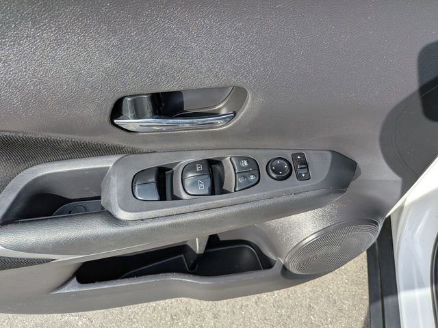 Used 2023 Nissan Kicks SV image 13