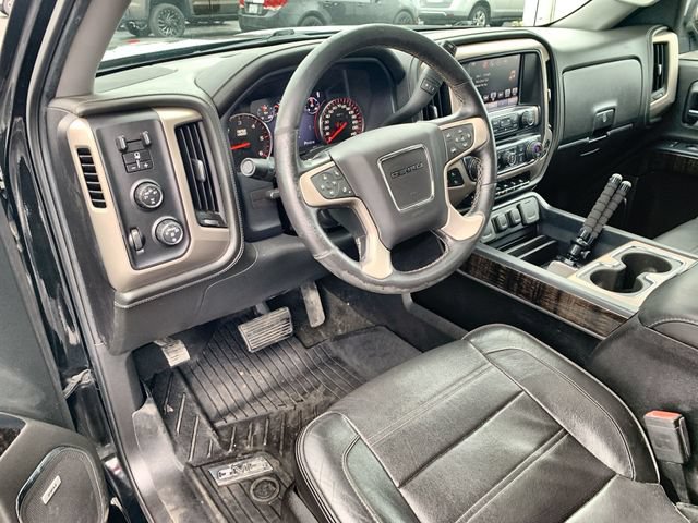 Used 2016 GMC Sierra 1500 Denali w/ Enhanced Driver Alert Package AWD/4WD image 10