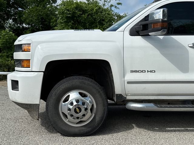 Used 2019 Chevrolet Silverado 3500 LT w/ LT Convenience Package AWD/4WD image 4