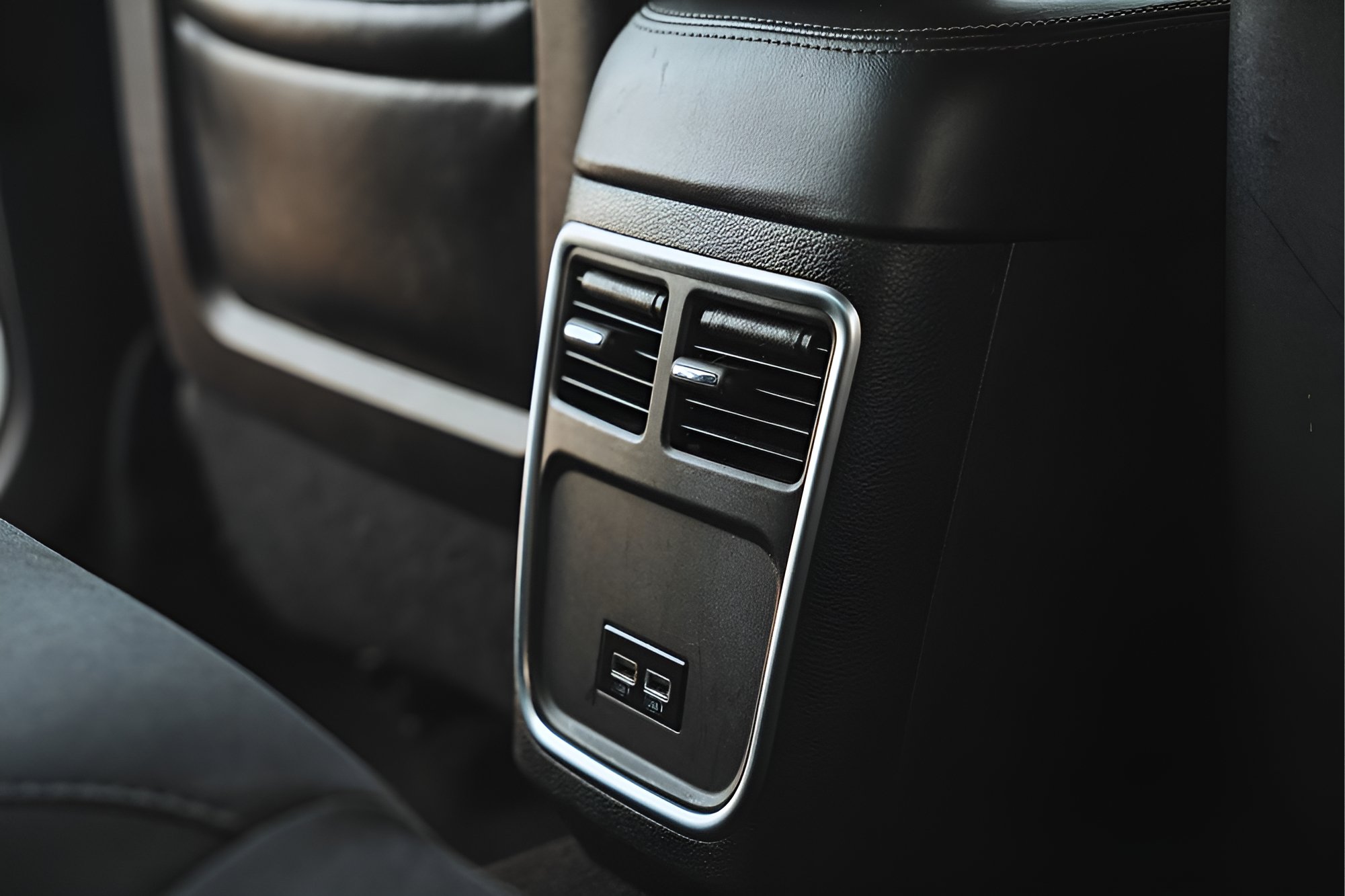 Used 2018 Dodge Charger R/T RWD image 18