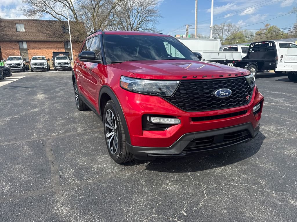 Used 2023 Ford Explorer ST AWD/4WD image 4