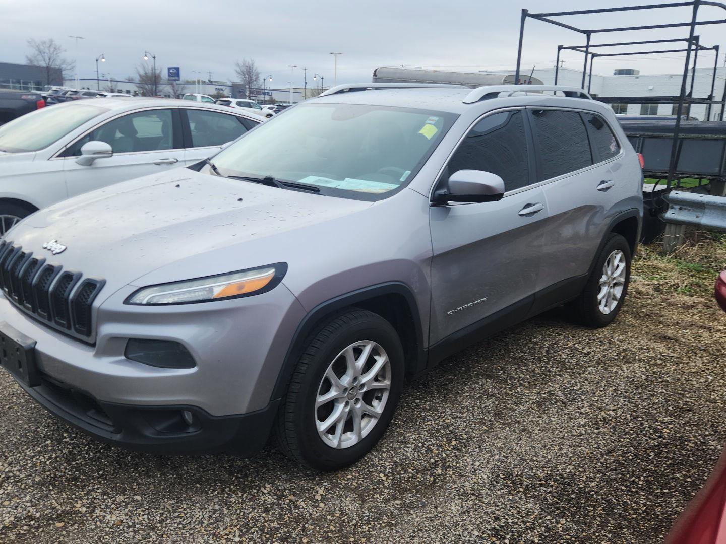 Used 2014 Jeep Cherokee Latitude w/ Cold Weather Group image 9