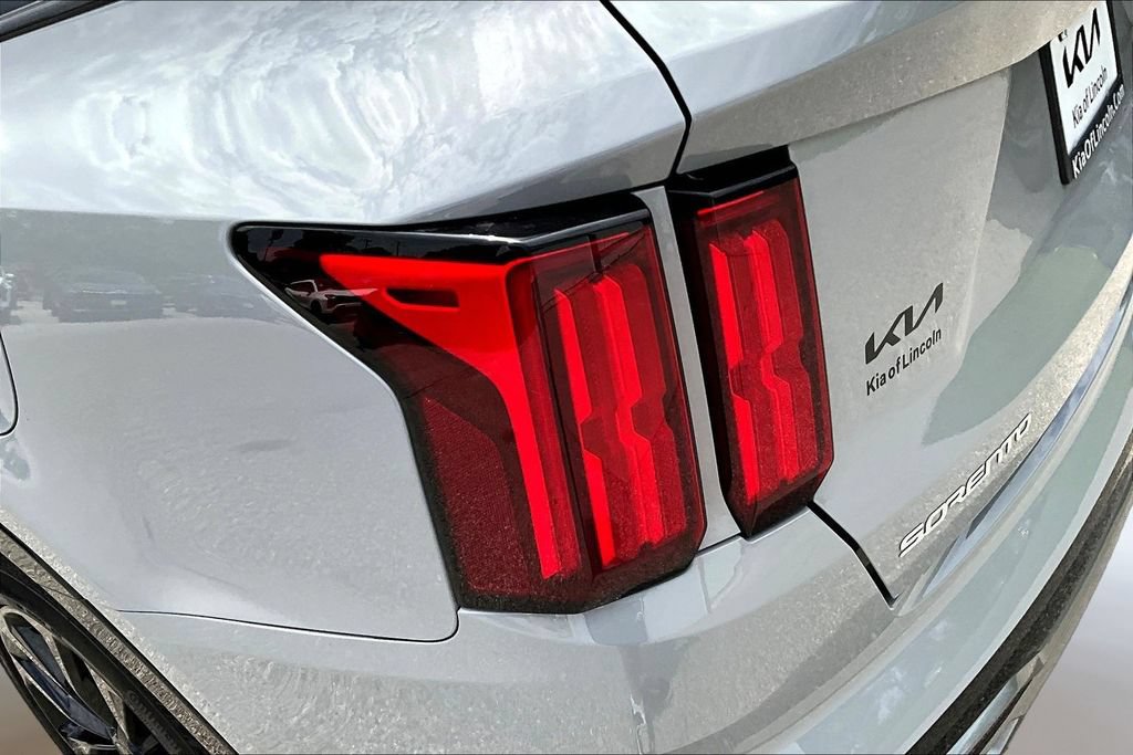 Certified 2023 Kia Sorento SX AWD/4WD image 22