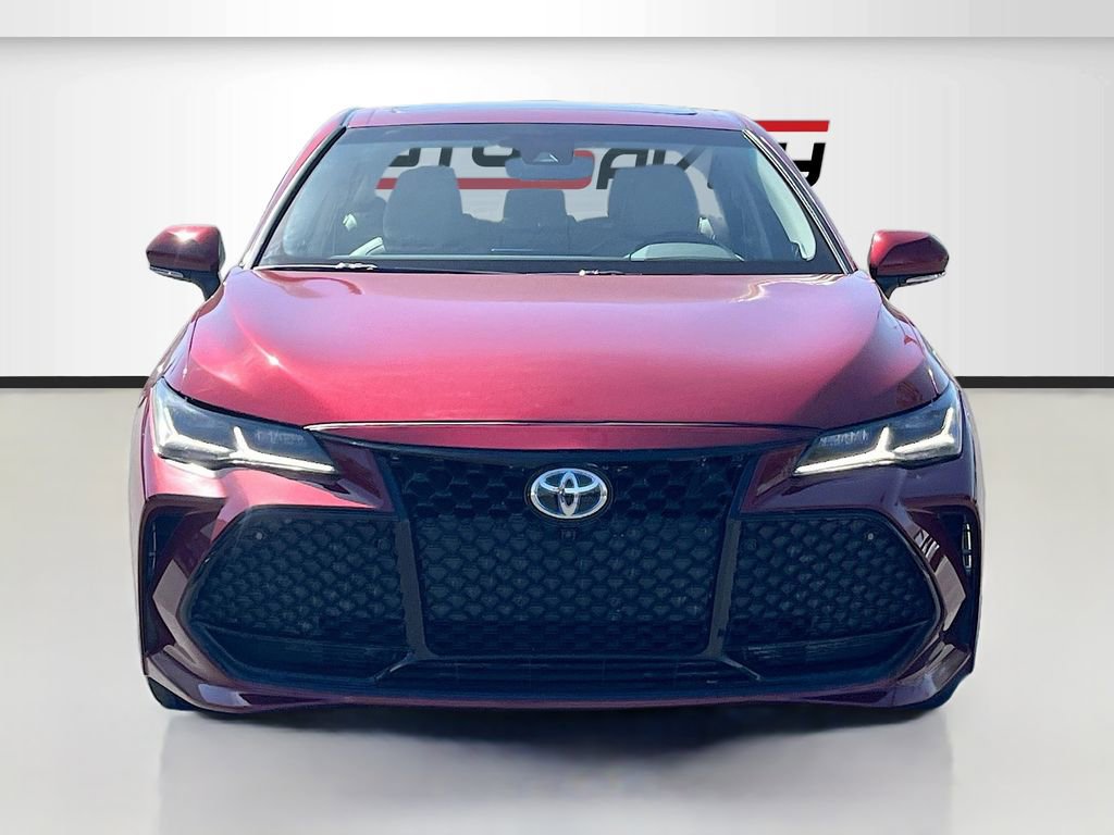 Used 2020 Toyota Avalon Limited w/ Advanced Safety Package FWD image 2
