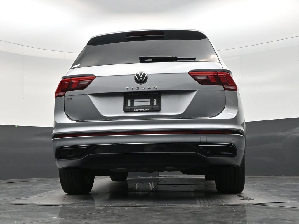 Used 2023 Volkswagen Tiguan SE R-Line FWD image 23