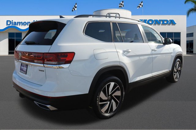 Used 2025 Volkswagen Atlas SE image 6