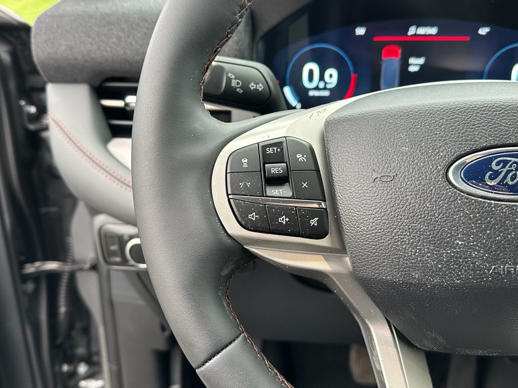 New 2026 Ford Explorer Active AWD/4WD image 9