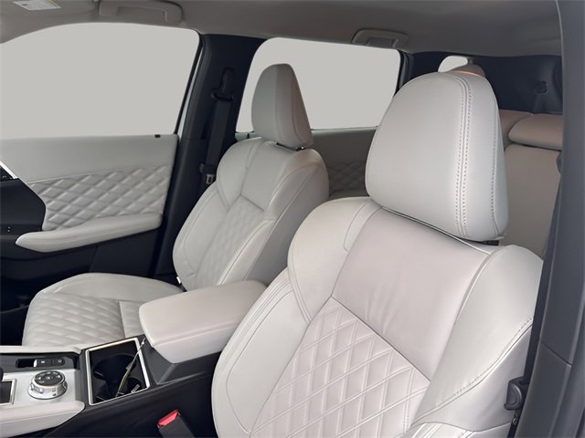 Used 2022 Mitsubishi Outlander SEL image 8