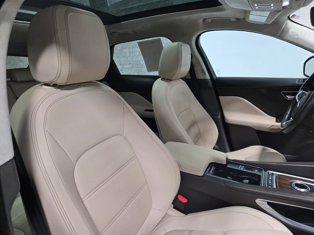 Used 2020 Jaguar F-PACE Prestige AWD/4WD image 56