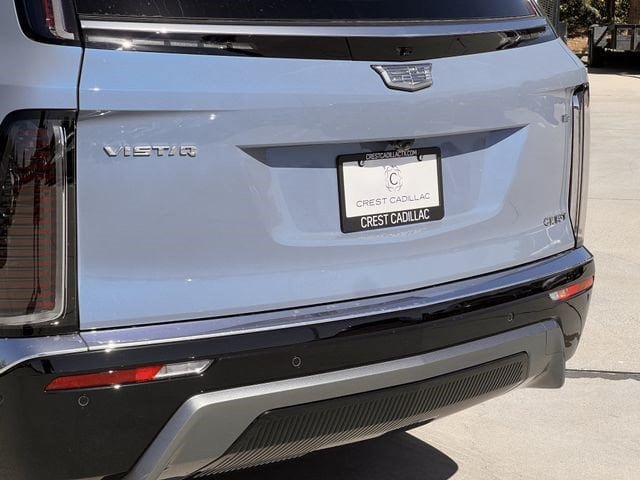 New 2027 Cadillac Vistiq Luxury AWD/4WD image 6