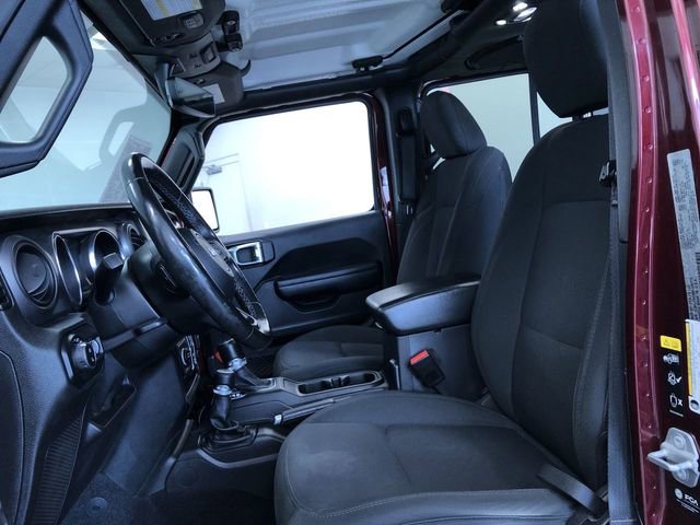 Used 2021 Jeep Gladiator Willys AWD/4WD image 13