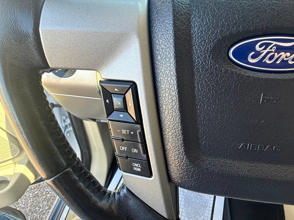 Used 2017 Ford Expedition Limited w/ Equipment Group 301A AWD/4WD image 17