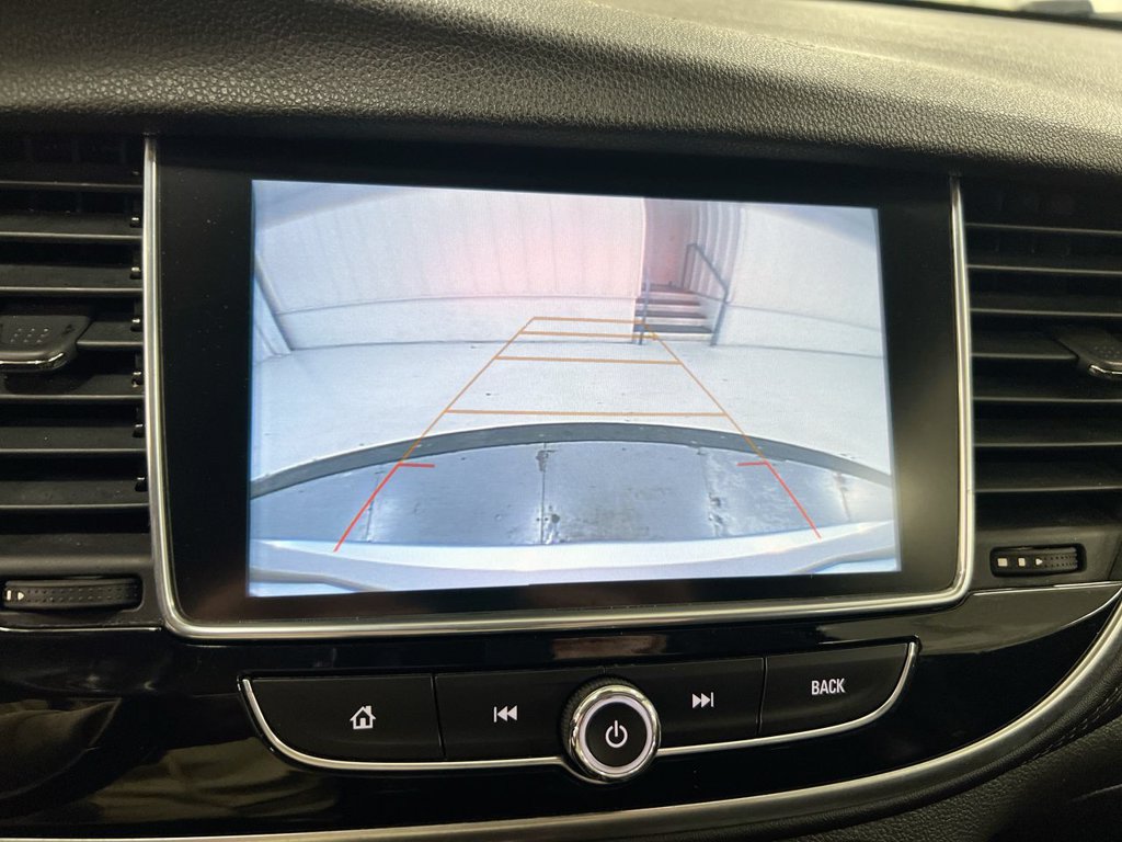 Used 2018 Buick Encore Preferred AWD/4WD image 15