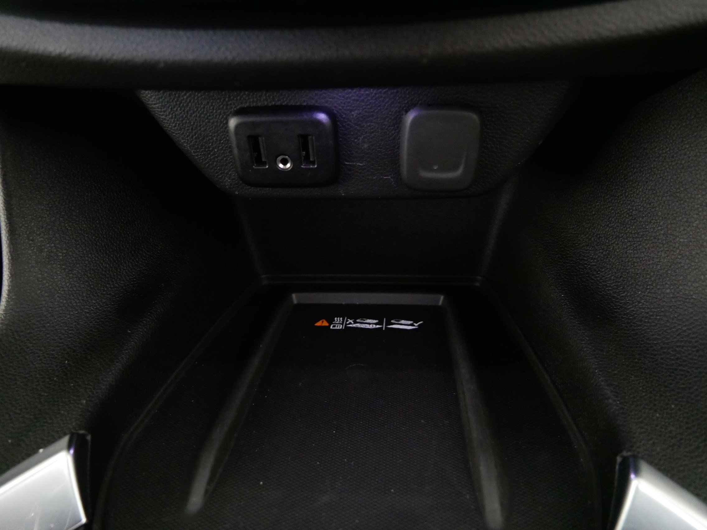 Certified 2022 Chevrolet Traverse LT image 30