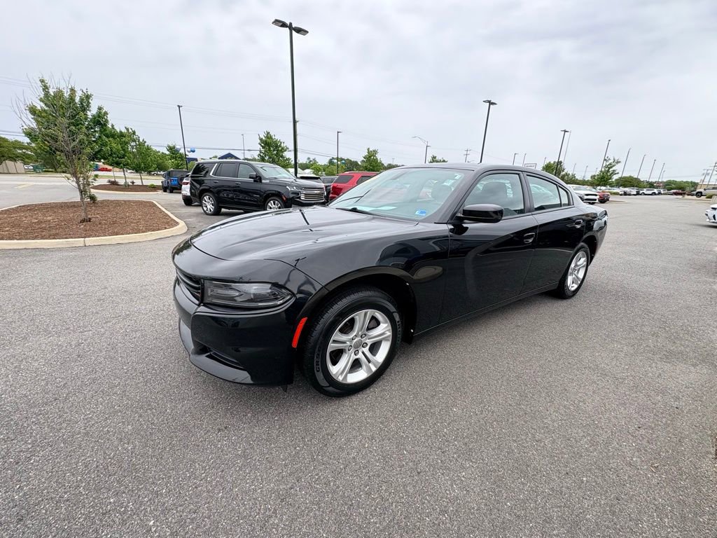 Used 2020 Dodge Charger SXT RWD image 9